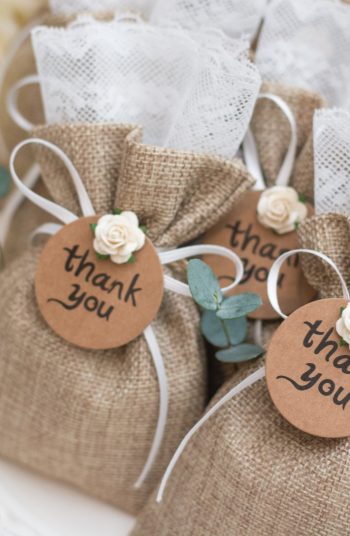 9 Unique Wedding Favors That Your Guests Will Actually Want ~ Oh My Veil