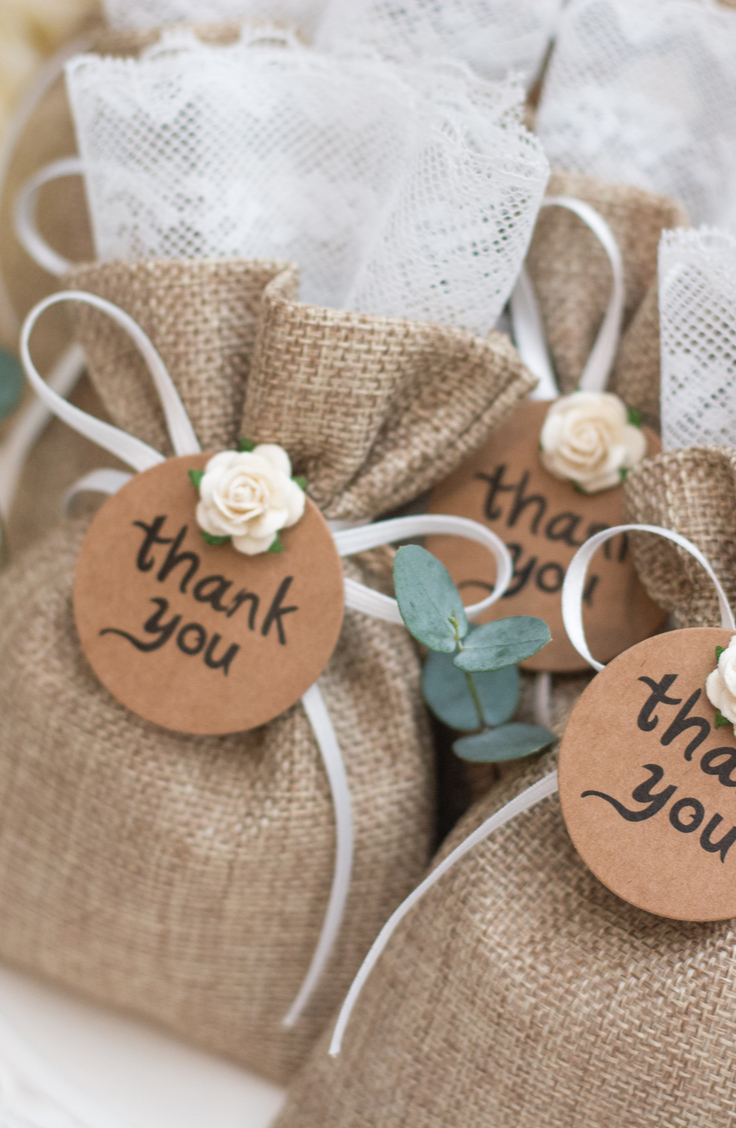 9 Unique Wedding Favors That Your Guests Will Actually Want ~ Oh My Veil