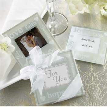 10 DIY Wedding Party Favors That Won't Break the Bank