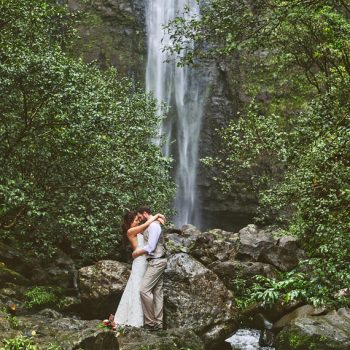 10 Ideas for the Eloping Couple| Eloping Ideas, Eloping, Wedding Elopement, Wedding Elopement Ideas, Elopement Dress, Elopement Announcements, Easy Wedding, Ideas For Eloping Couples #ElopingIdeas #Eloping #WeddingElopement #WeddingElopementIdeas