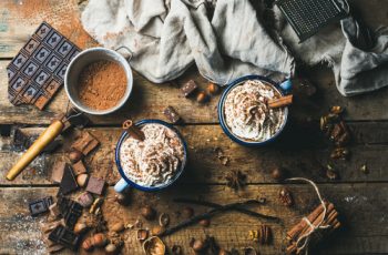 Winter Wedding Hot Cocoa Bar | Hot Cocoa Bar | Hot Cocoa Bar Ideas | Winter Wedding Hot Cocoa Bar Ideas | Winter Wedding Planning | Winter Wedding Ideas