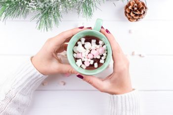 Winter Wedding Hot Cocoa Bar | Hot Cocoa Bar | Hot Cocoa Bar Ideas | Winter Wedding Hot Cocoa Bar Ideas | Winter Wedding Planning | Winter Wedding Ideas