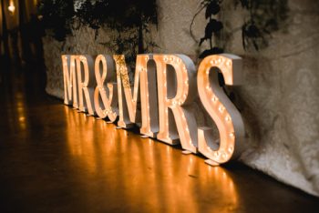Neon Wedding Signs | Light Up Wedding Signs | Wedding Signs | Wedding Decor | Wedding Decor Ideas | Wedding Sign Ideas | Light Up Wedding Sign Ideas 
