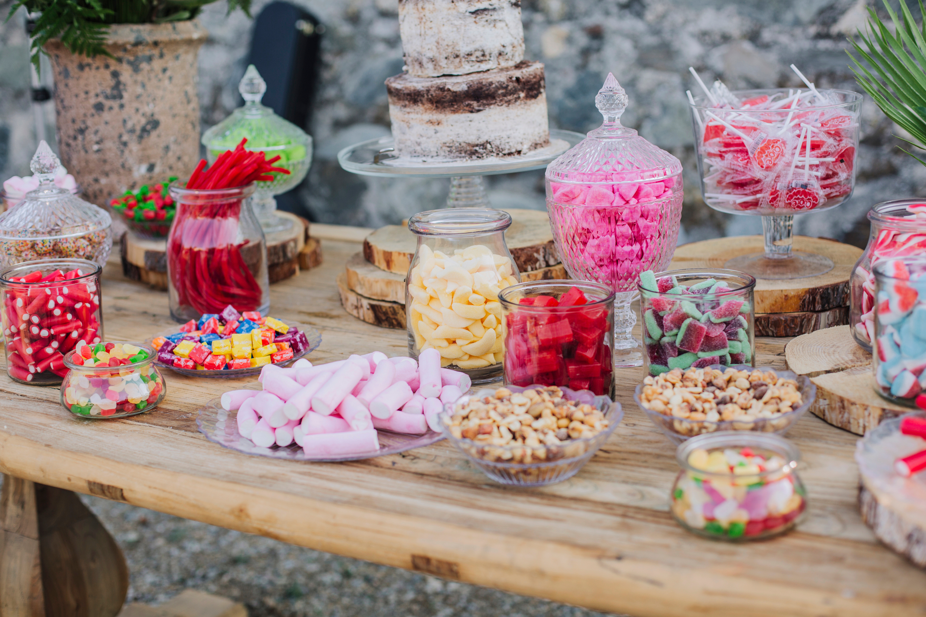 dessert bar | dessert | reception | reception ideas | weddings | wedding ideas | wedding food | wedding desserts 
