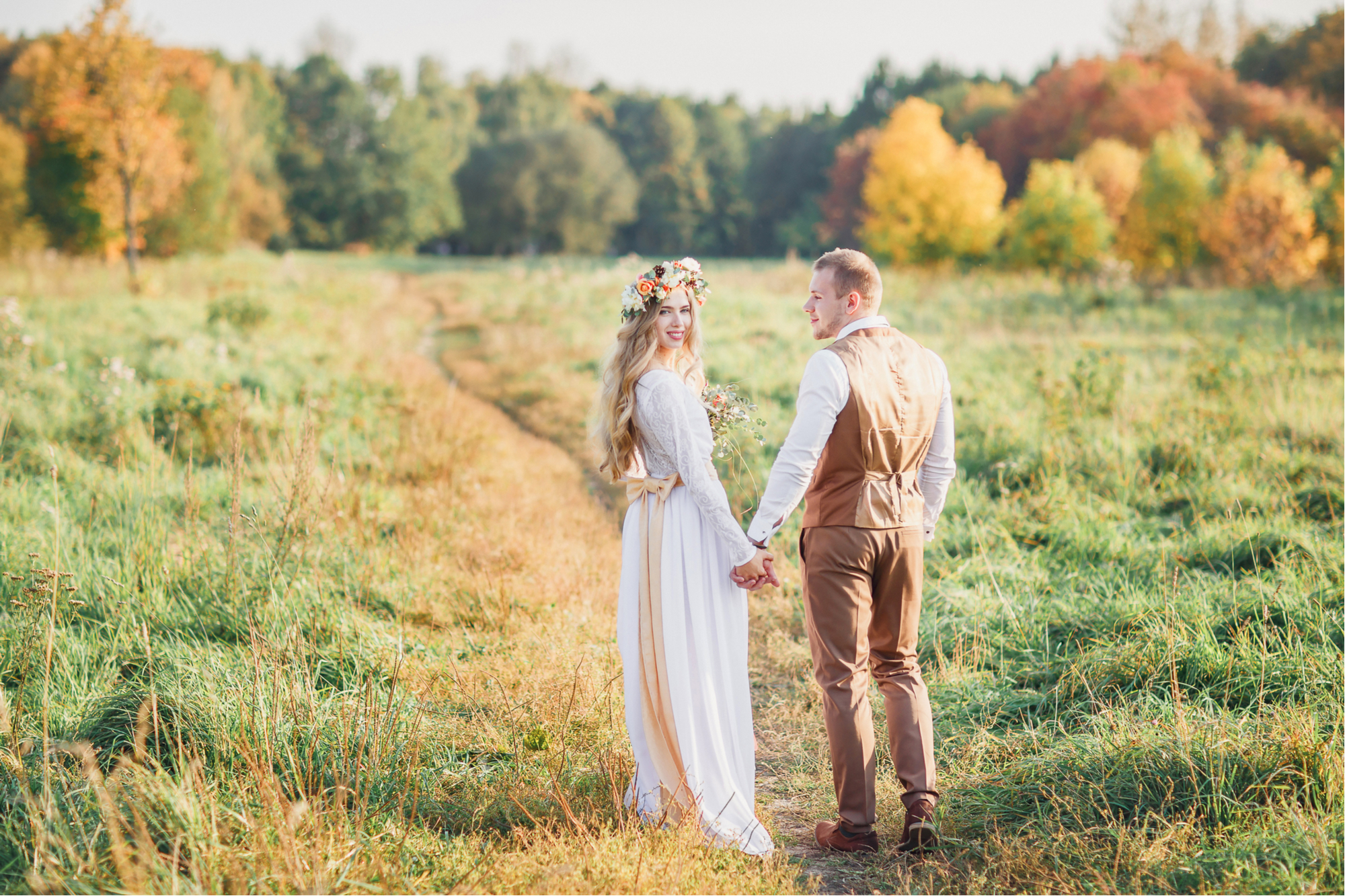 fall weddings | fall | wedding | why fall weddings are so popular | getting married in the fall | seasonal planning | seasonal wedding planning 