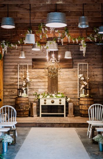 Barn Wedding Decor