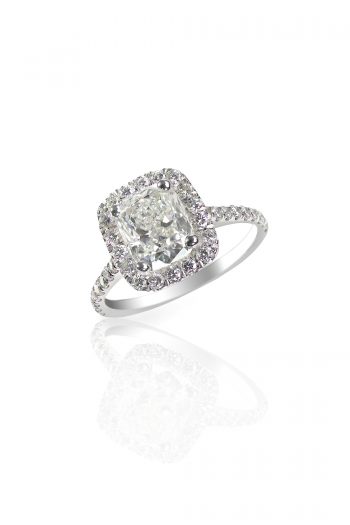 A seamless halo engagement ring is one of the most popular engagement ring designs 