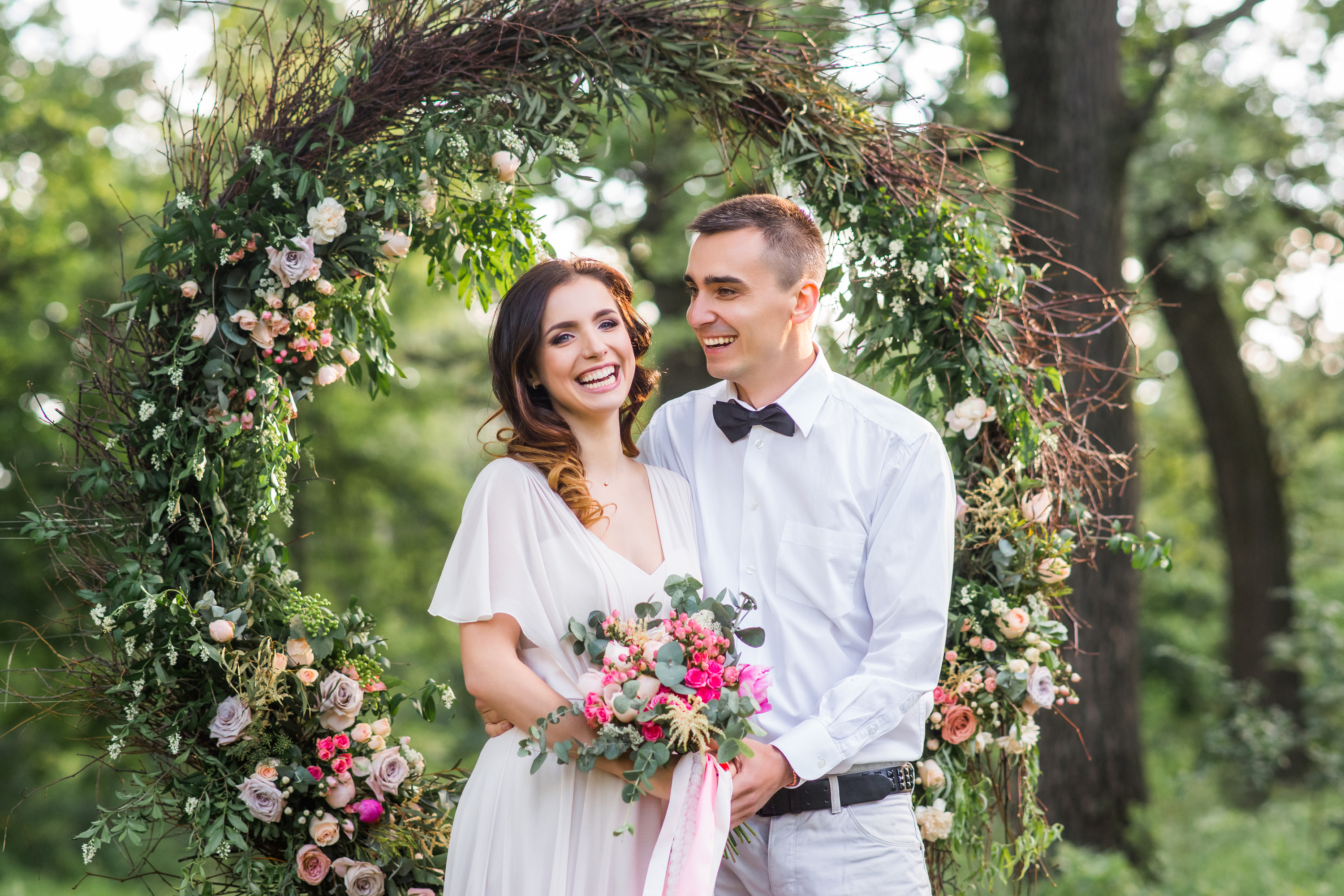 Spring can be such a beautiful time to get married because everything is in bloom. These Spring wedding themes will help you have the best day. 