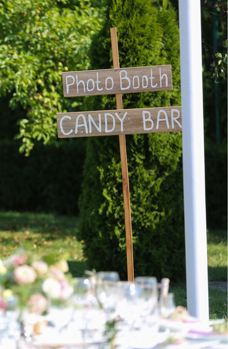 Top Ten Etsy Wedding Decorations For Photo Booths Oh My Veil
